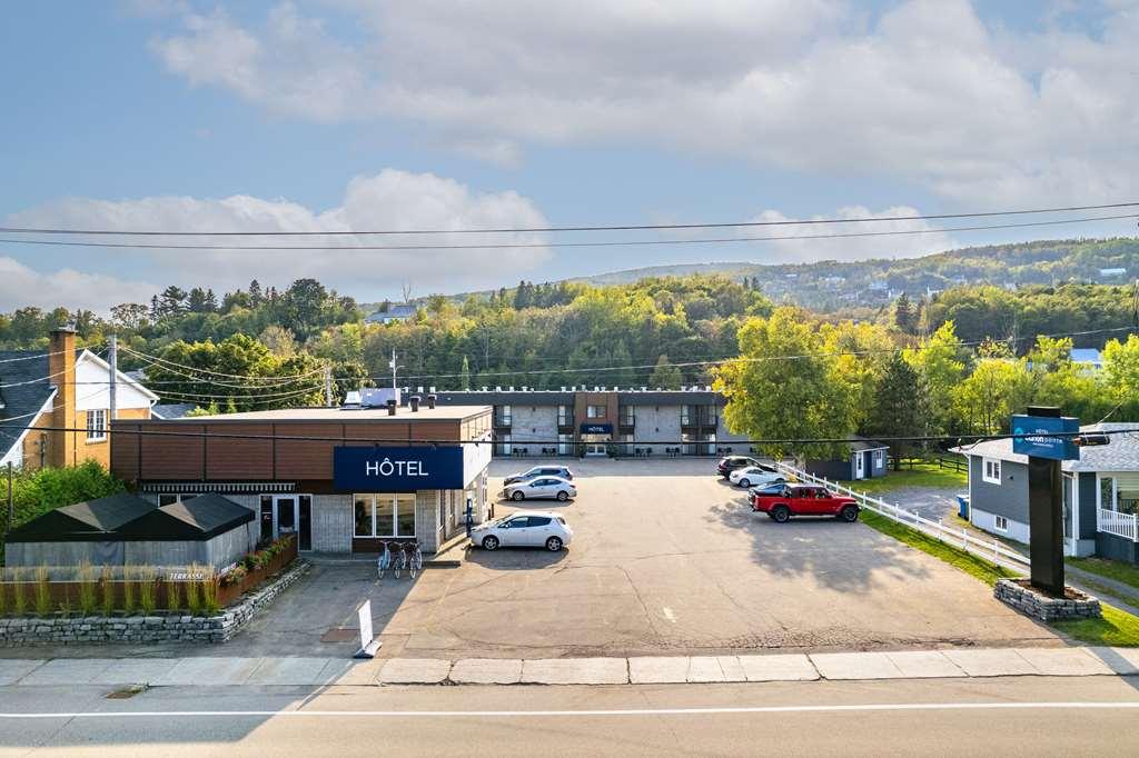 Clarion Pointe La Malbaie Hotel Exterior photo