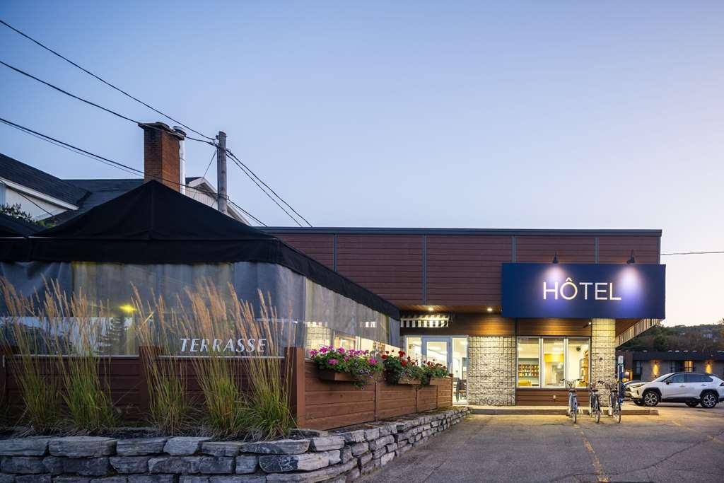 Clarion Pointe La Malbaie Hotel Exterior photo